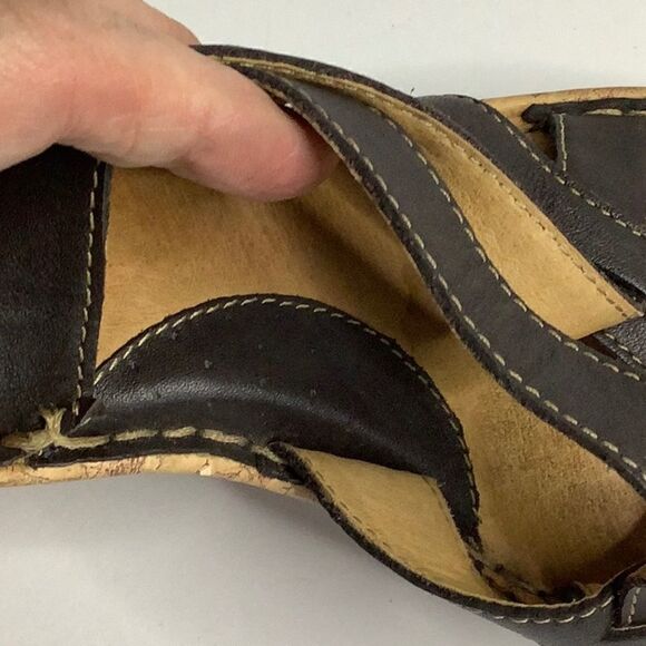 Born Brown Wedge Heel Sandals Size 9 - Picture 15 of 16